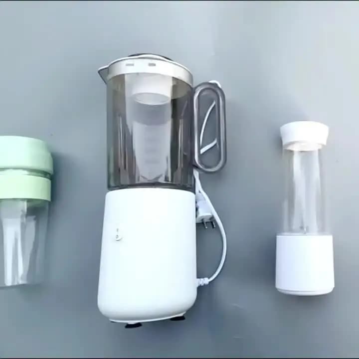 Small Portable Juicing Cup Household Small Fruit and Vegetable Machine Multifunction Mini Wireless Fruit Juice Extractor