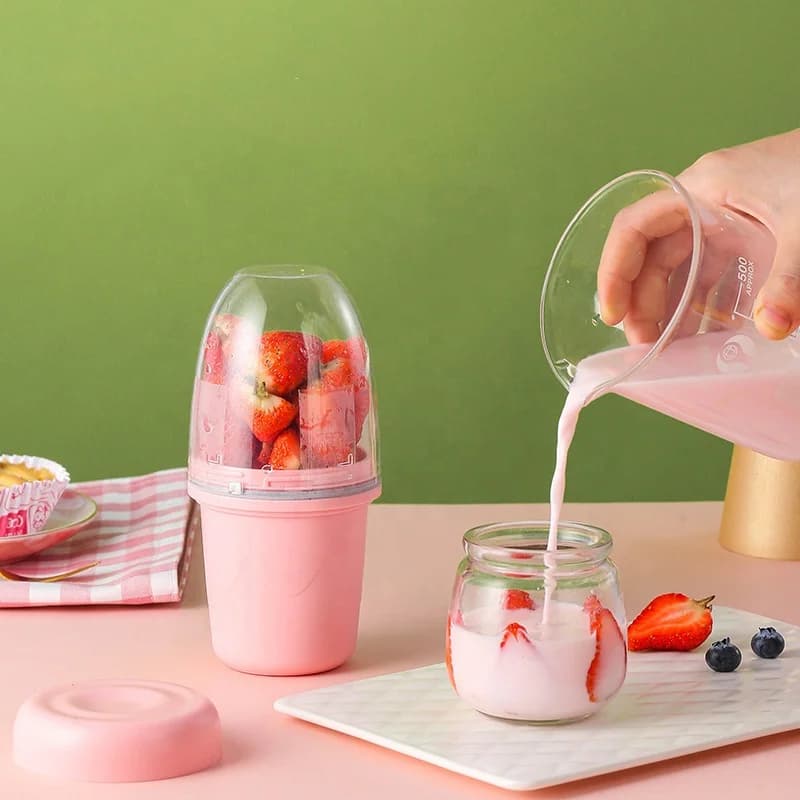 Summer Mini Juicer Home Juice Cup Portable Electric Juice Cup Mini Mini Fruit Blender One Cup Multi Purpose 2