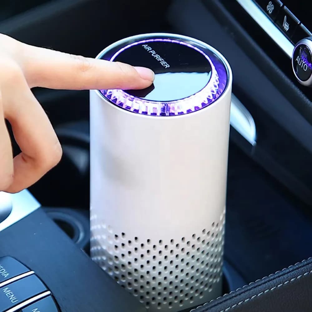 New smart car-mounted desktop office air purifier in the shape of a water cup for removing formaldehyde and emitting negative 6