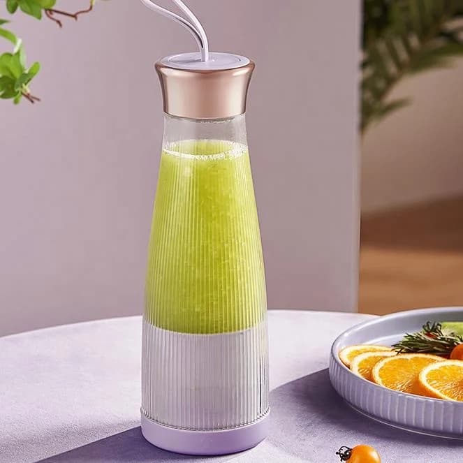 Portable Fruit Shaking Cup Home Juicer USB Multifunctional Mini Portable Juicer Easy to Clean Complementary Gifts 4