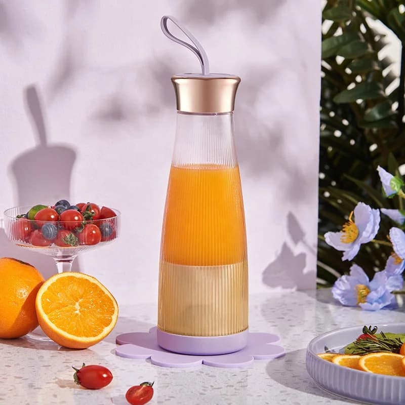 Portable Fruit Shaking Cup Home Juicer USB Multifunctional Mini Portable Juicer Easy to Clean Complementary Gifts 3