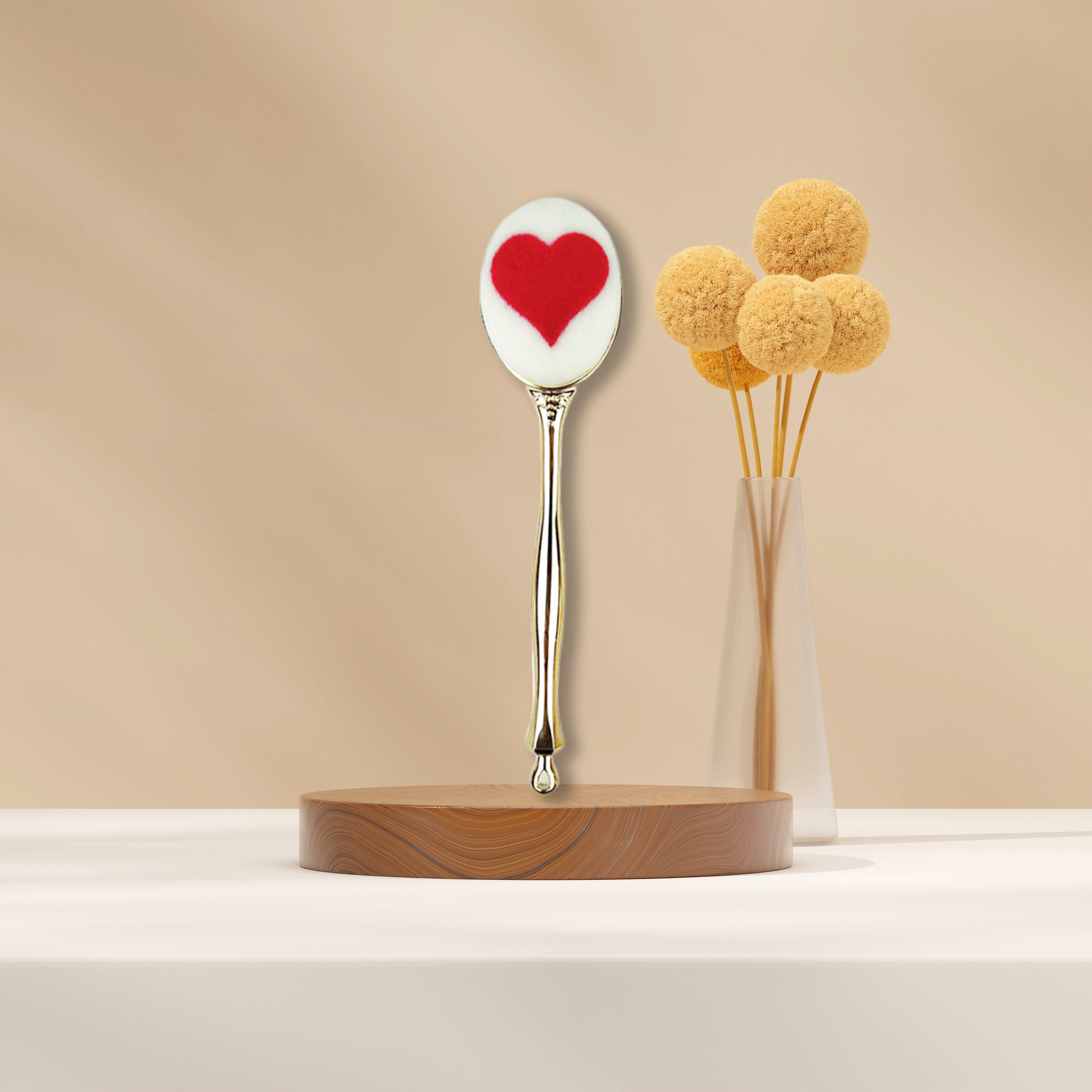 Heart-shaped Single Portable Makeup Brush